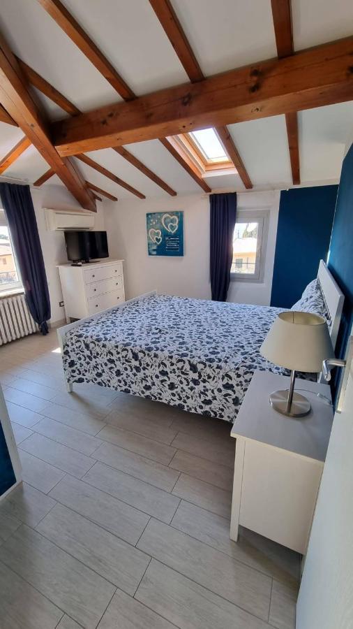Casa Elsa Appartement Torri Del Benaco Buitenkant foto