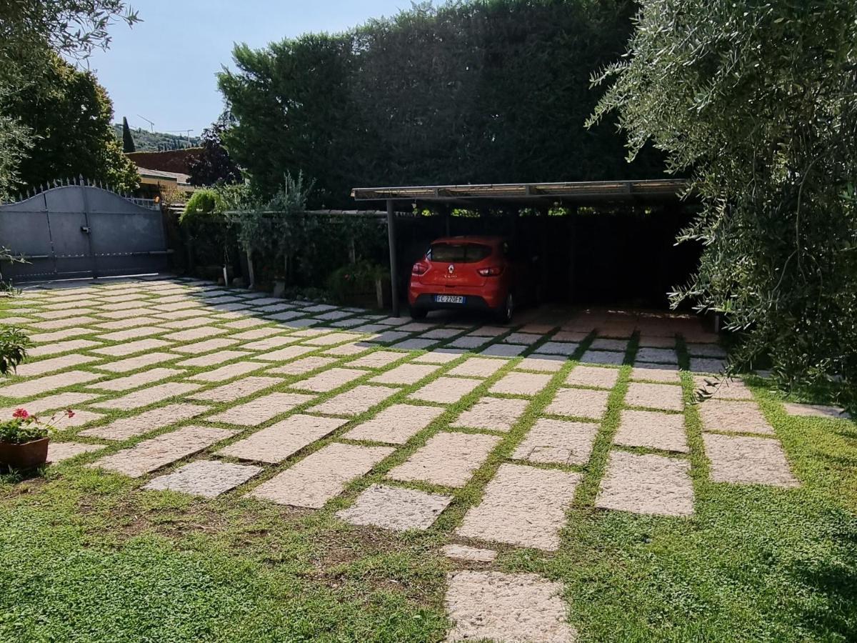 Casa Elsa Appartement Torri Del Benaco Buitenkant foto